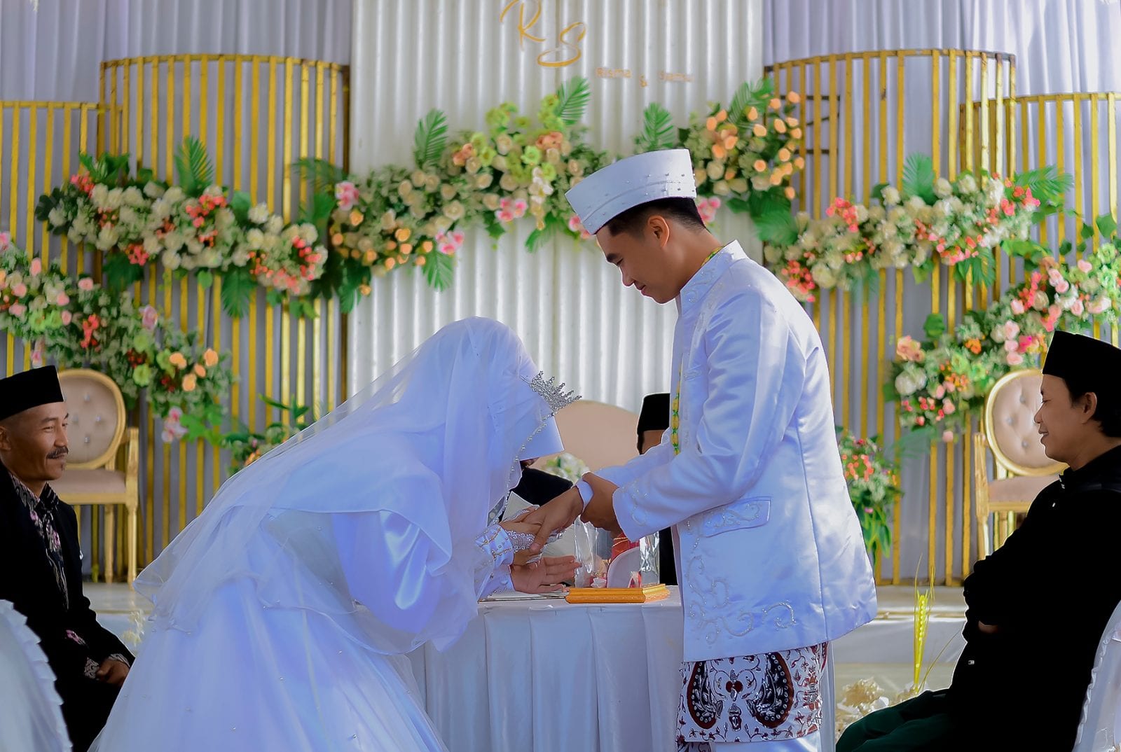 Foto pasangan Risma & Syamsul